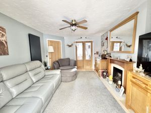 Photo 16- click for photo gallery